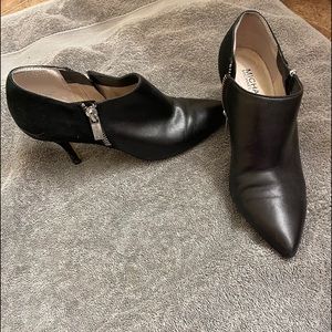 MICHAEL KORS Women's Black Leather Ankle Boots